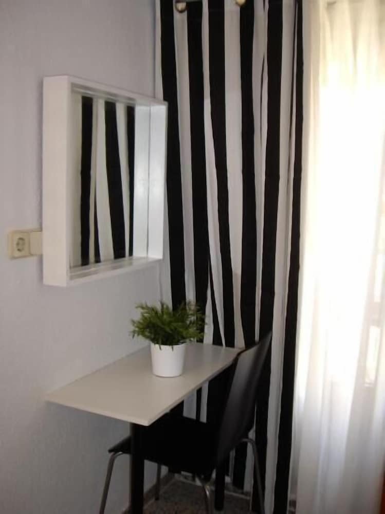 Фото Hostal On Dormire