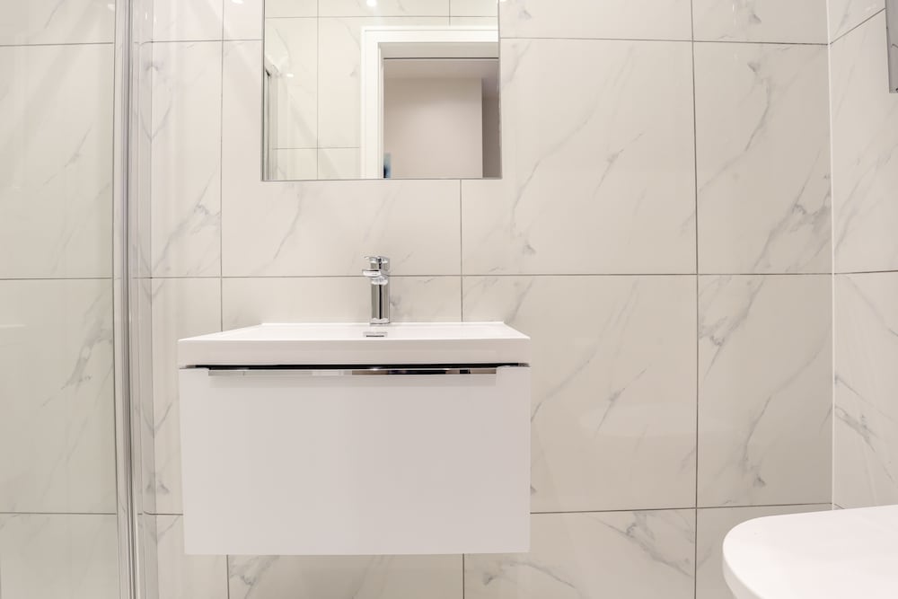 Фото Queensborough Terrace Service Apartments