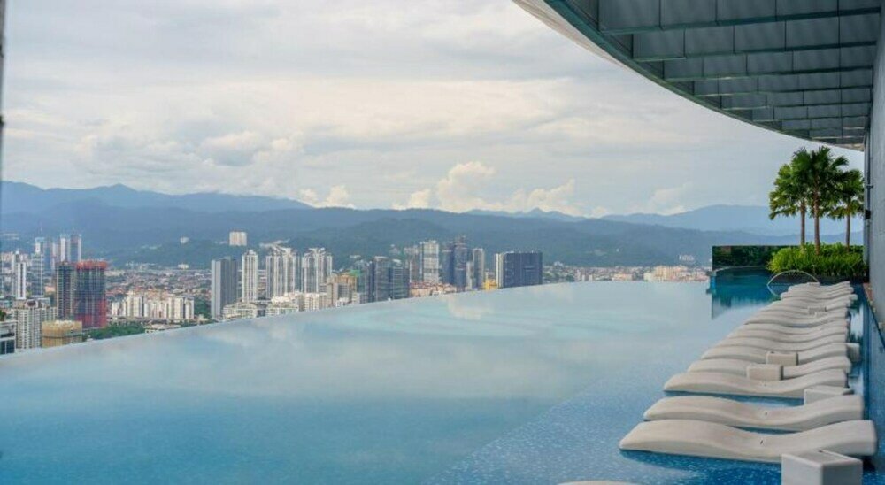 Фото Eaton Suites Klcc