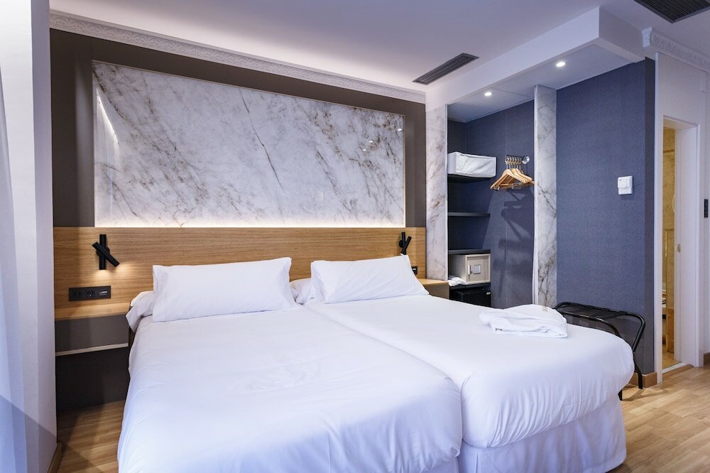 Фото Dauro Hotel