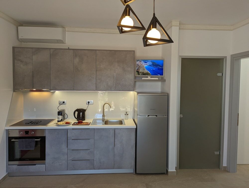 Фото Natura Luxury Suites Parga