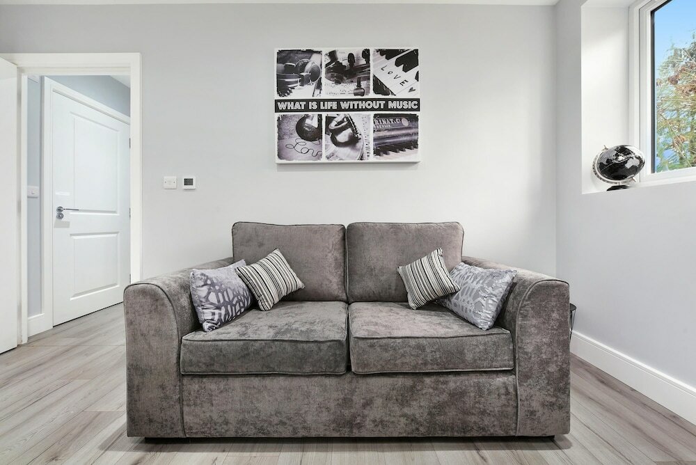 Фото Braywick Serviced Apartments by Ferndale