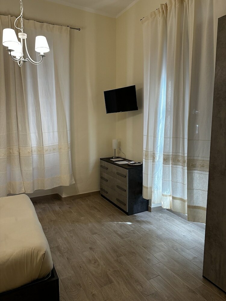 Фото Domo Achenza Guesthouse