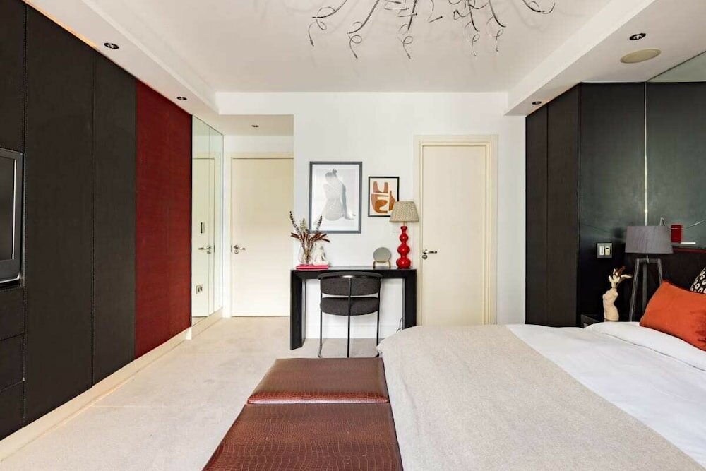 Фото The River Thames View - Stunning 2bdr Flat With Study Room + Balcony