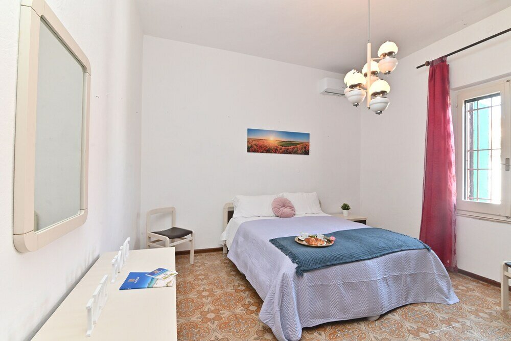 Фото IzzHome Colonial