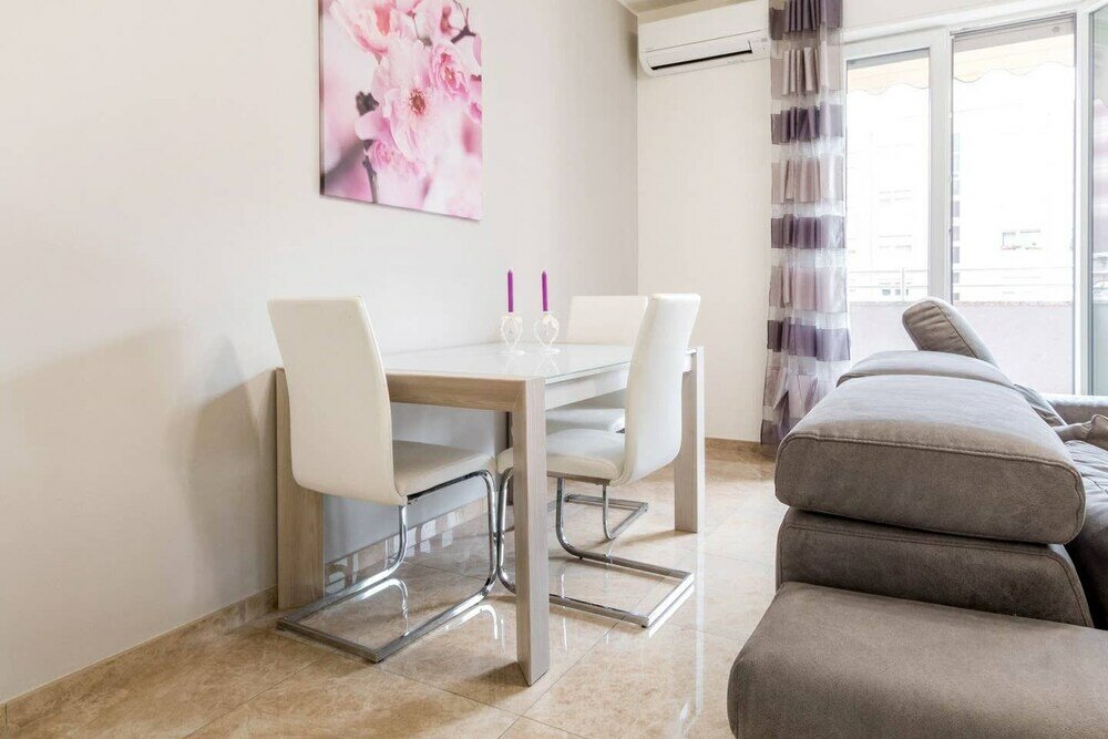 Фото Altido Milano Fiera Cozy & Elegant Apartment