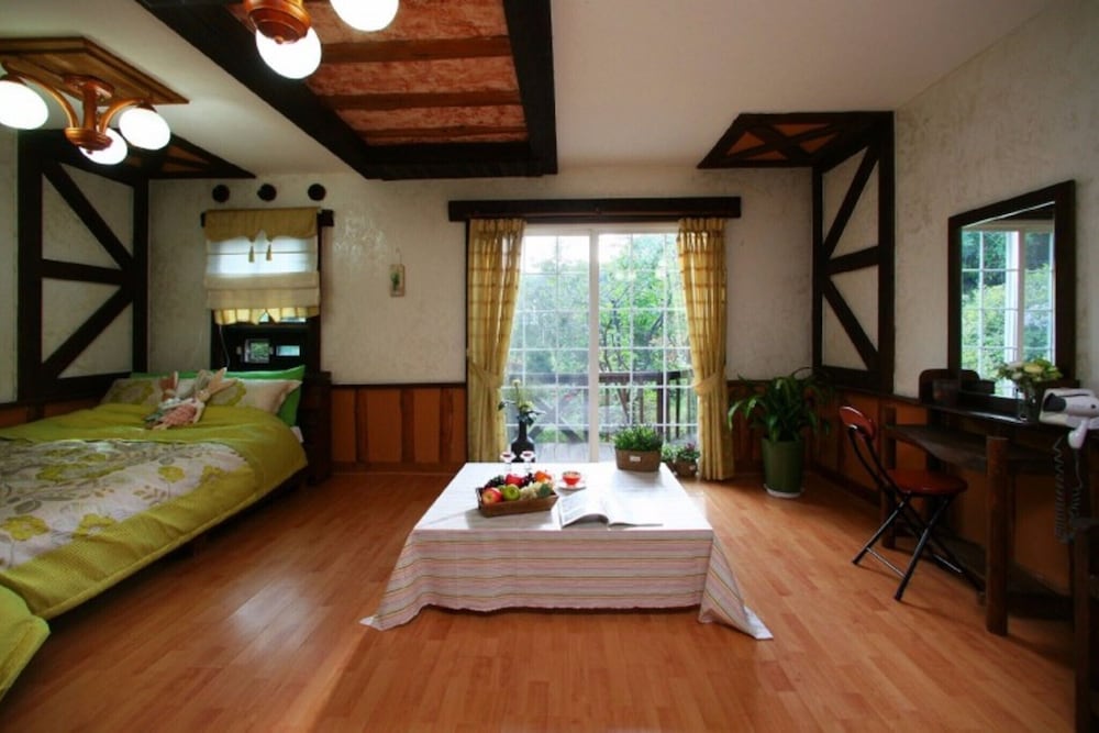 Фото Jeongseon Haetbinnuri Pension