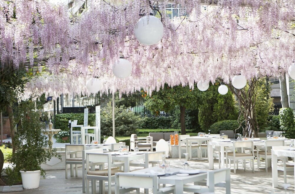 Фото 121540703827