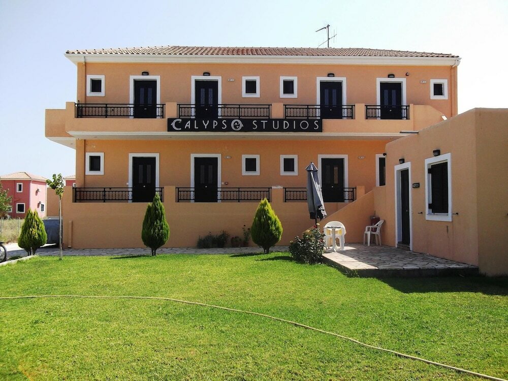 Фото Calypso Luxury Studios