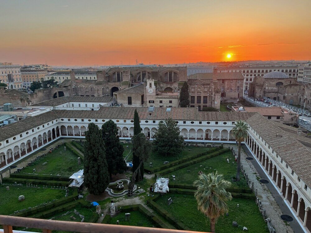 Фото Camere con vista sul Chiostro Di Michelangelo