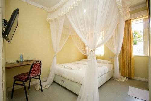 Гостиница Jumuia Guest House Nakuru в Накуру