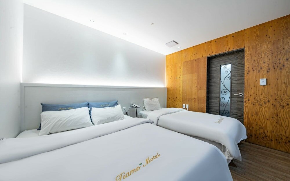 Фото Tiamo Hotel Yeosu