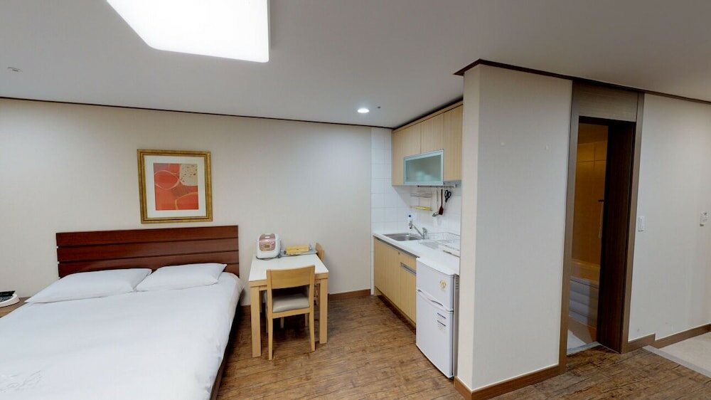 Фото High1 Condominium