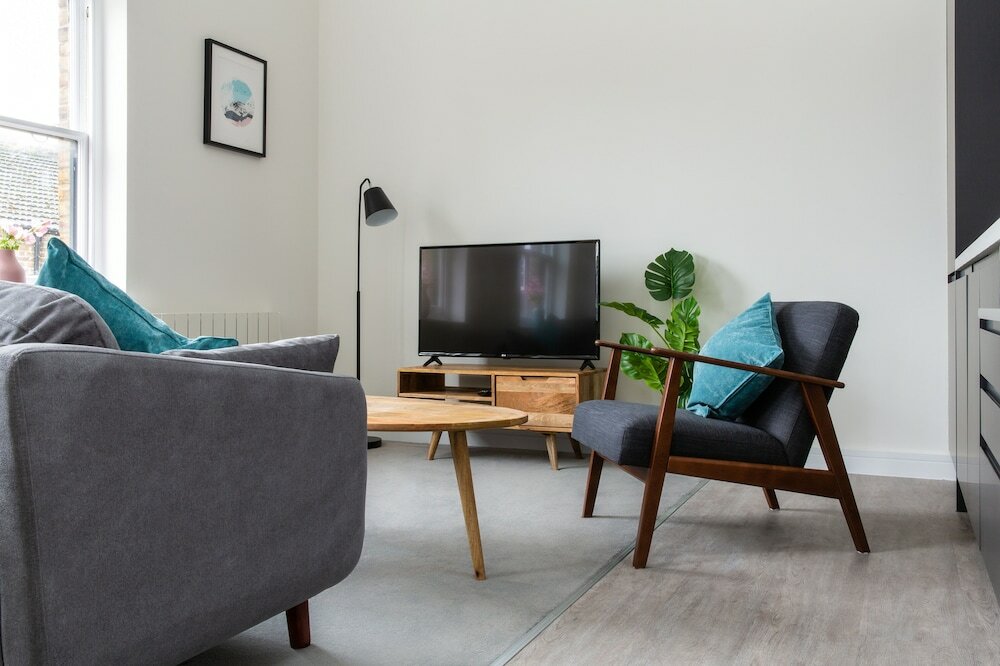 Фото Queens Park by Flying Butler Apartments