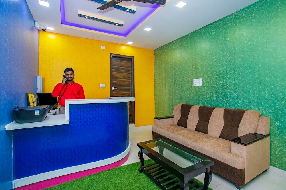 Фото Oyo 19934 Hotel Golden Arch