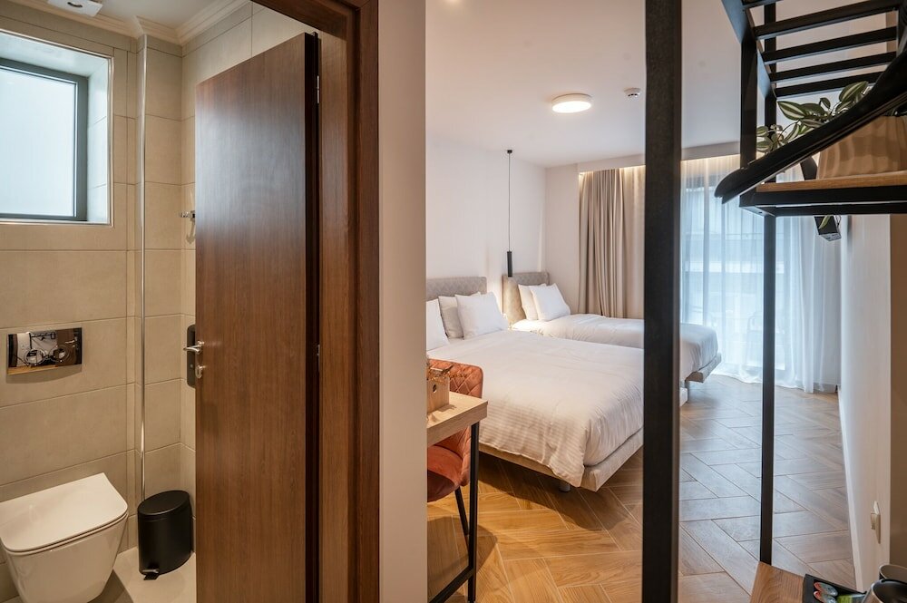 Фото Ira City Hotel