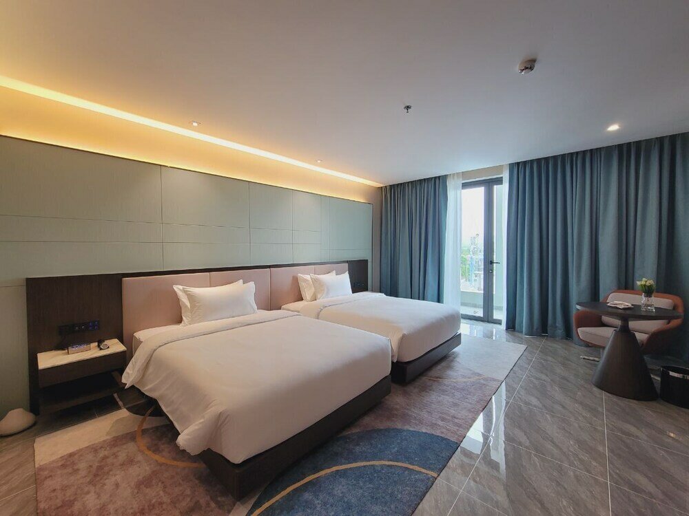 Фото Castle Bayview Resort & SPA