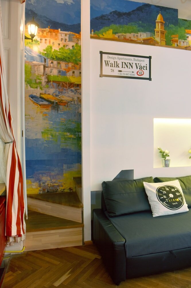 Фото Walk Inn Váci 42