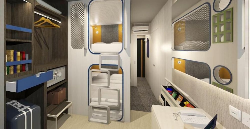 Фото CUBE Boutique Capsule Hotel Chinatown