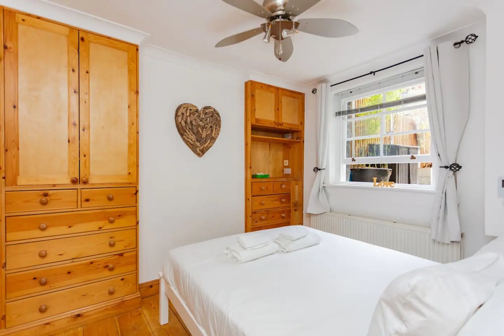 Фото Quirky 2 Bedroom Apartment in Elephant and Castle