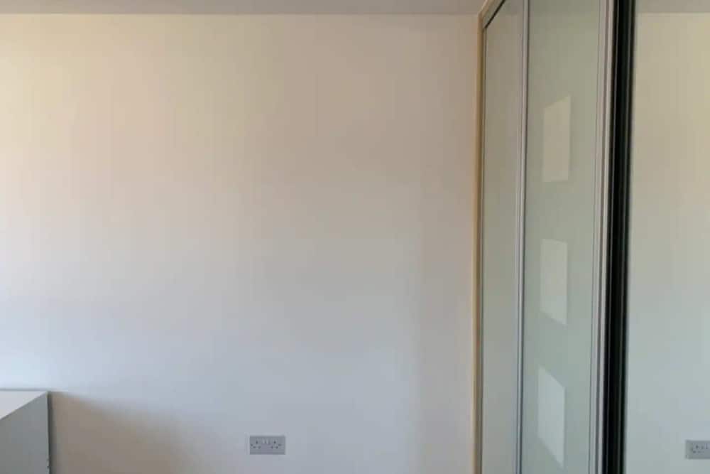 Фото Modern 1bd Flat With Balcony - Mile End