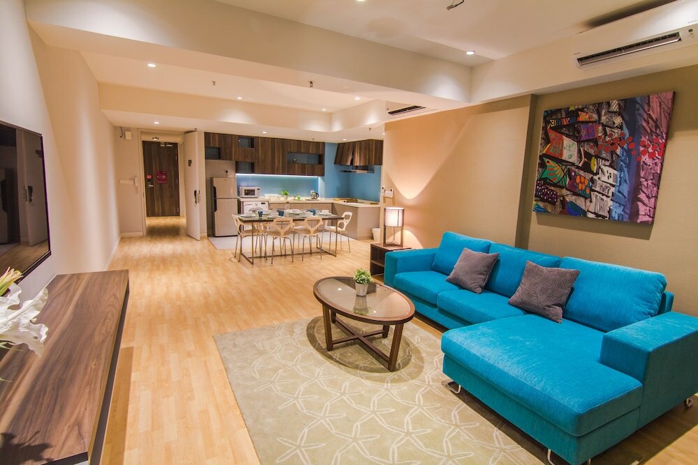 Фото D'majestic Place by Homes Asian 5