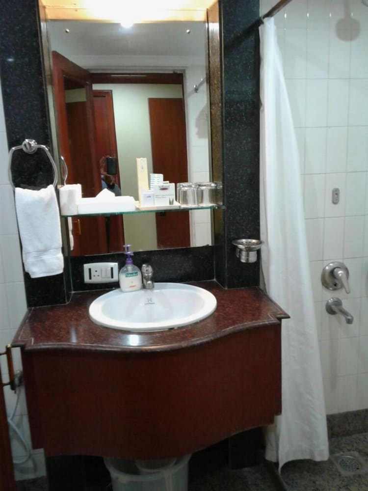 Фото Hotel Ritz Plaza