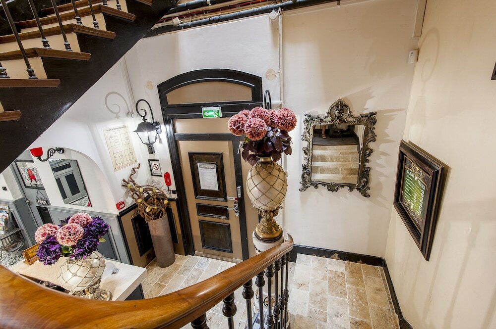 Фото Hôtel De Charme Le Provence