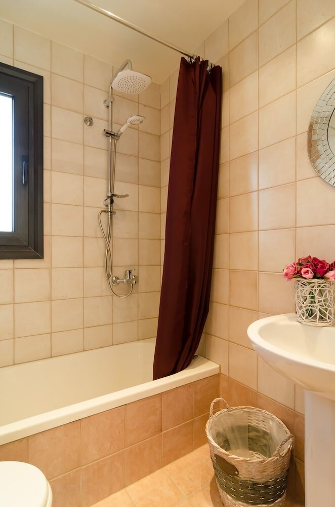 Фото White Rose Villa