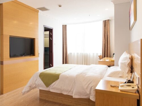Гостиница GreenTree Alliance Foshan Nanhai Pingzhou Yuqi Street Hotel в Фошане