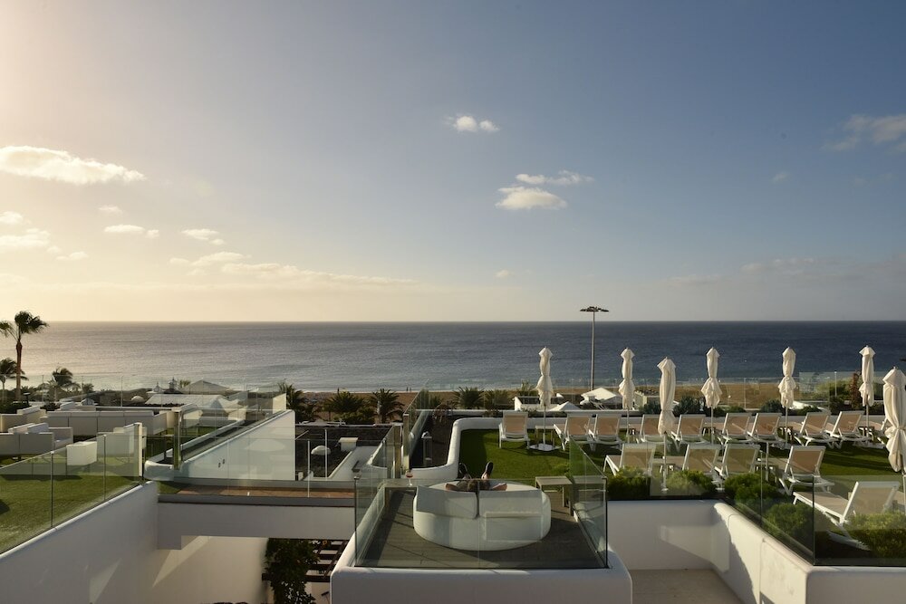 Фото R2 Bahía Kontiki Beach Apartments