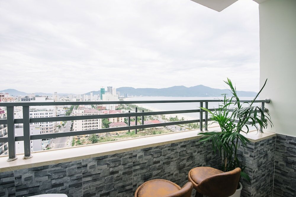 Фото Da nang Daisy Apartment