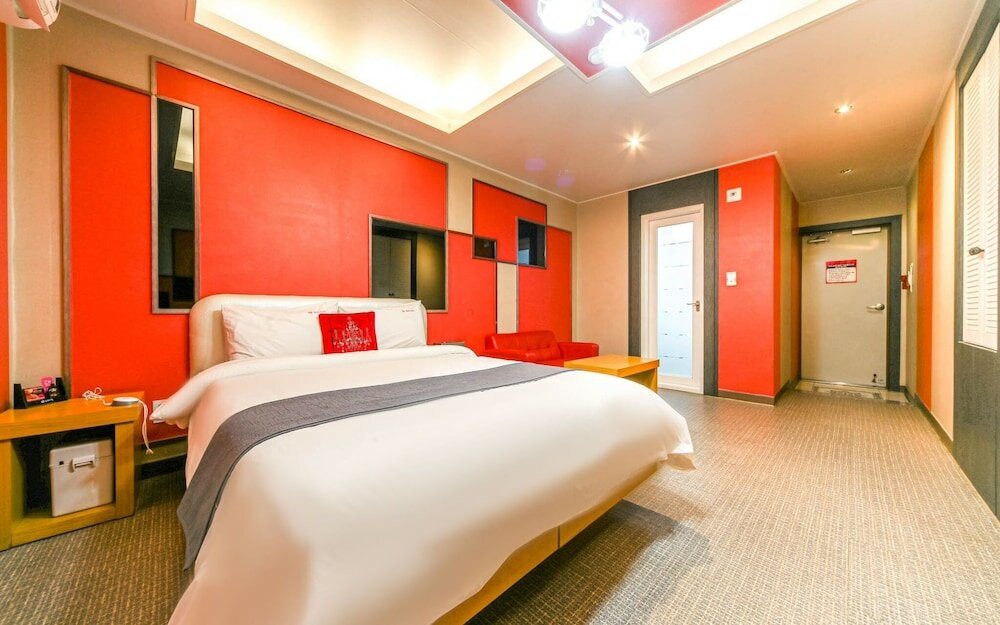 Фото Pohang Haedodong Olleh Motel