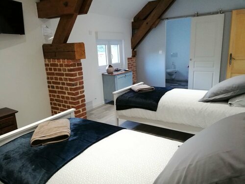 Гостиница La Grange du Bosquet в Сене-Кантене