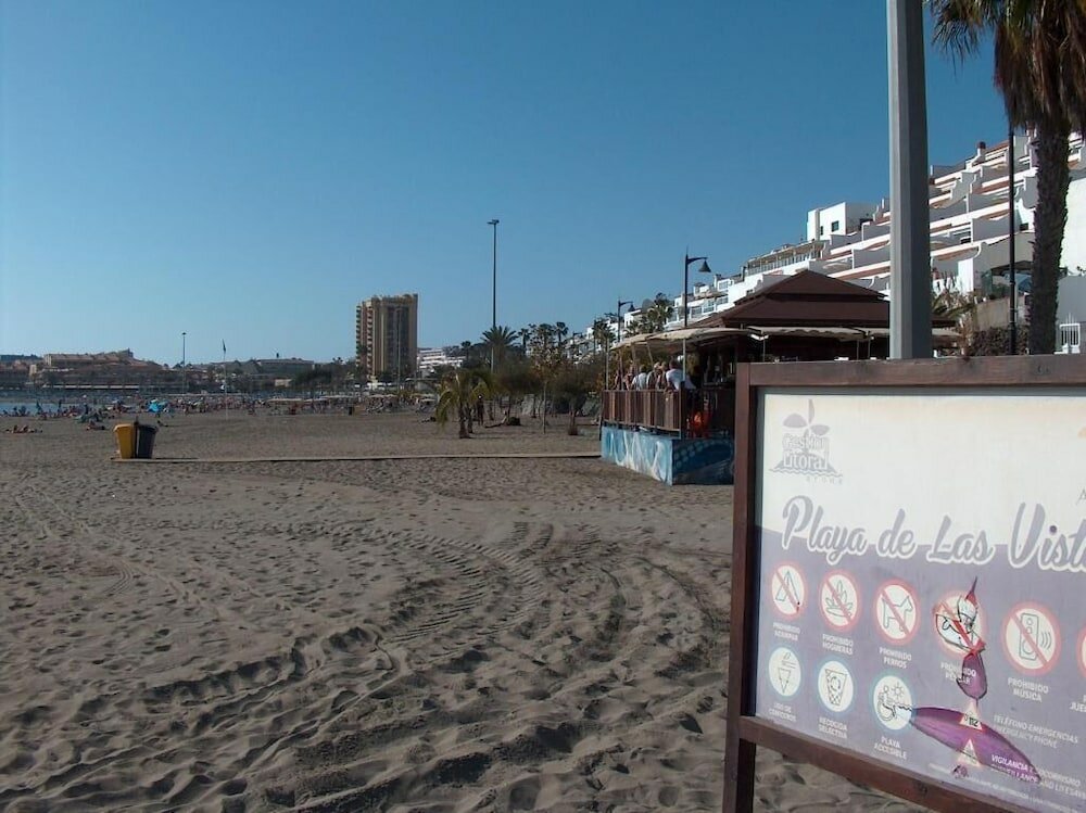 Фото Pool View Los Cristianos by HelloApartments