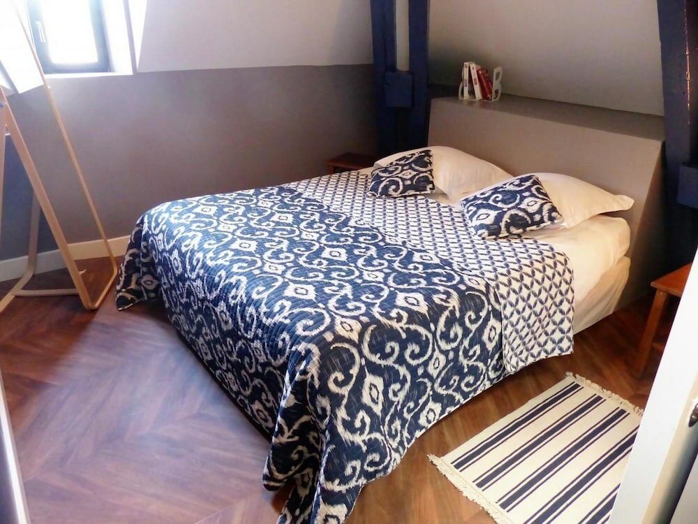 Фото Le Bristol Gites urbains