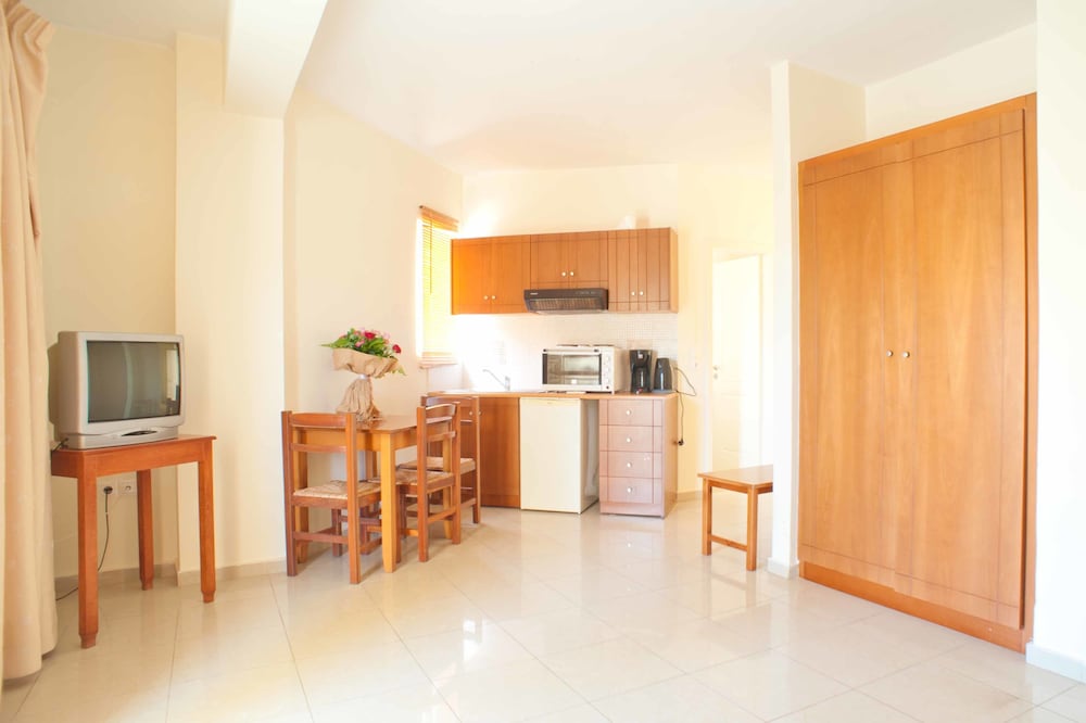 Фото Semiramis Suites