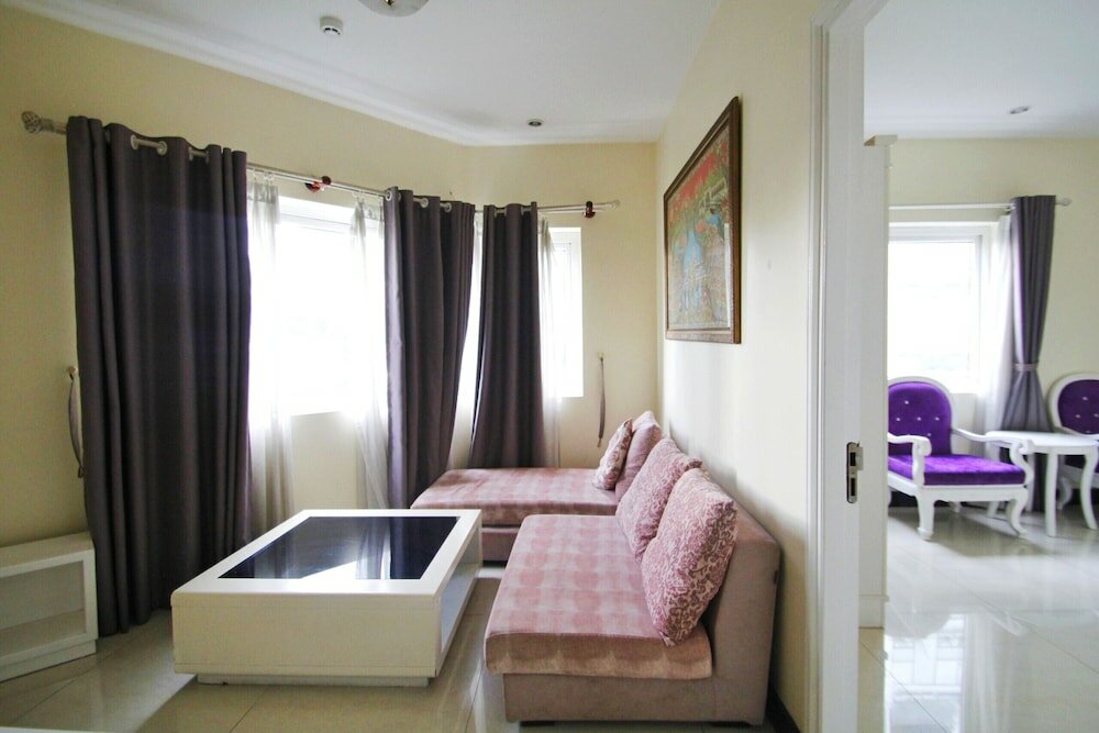 Фото Queen Central Hotel 2