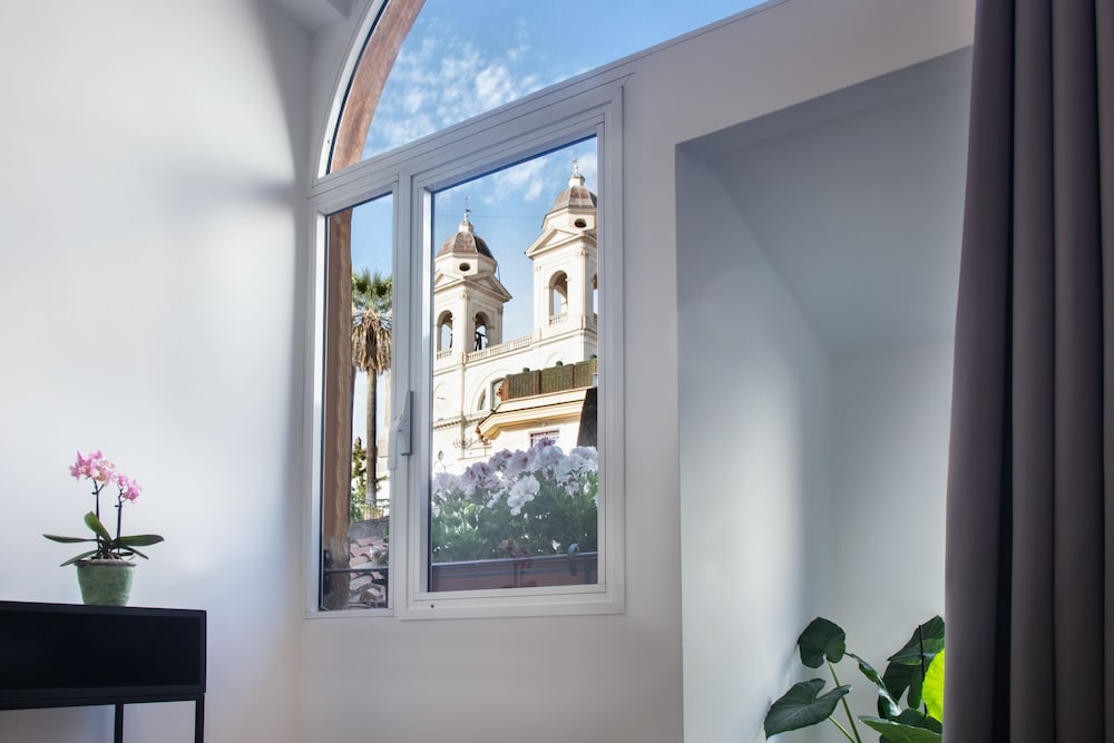 Фото Fellini Design Suites