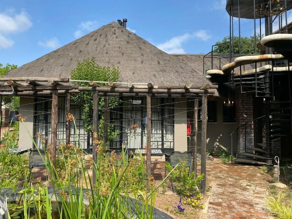 Фото Four20 Bespoke Hotel