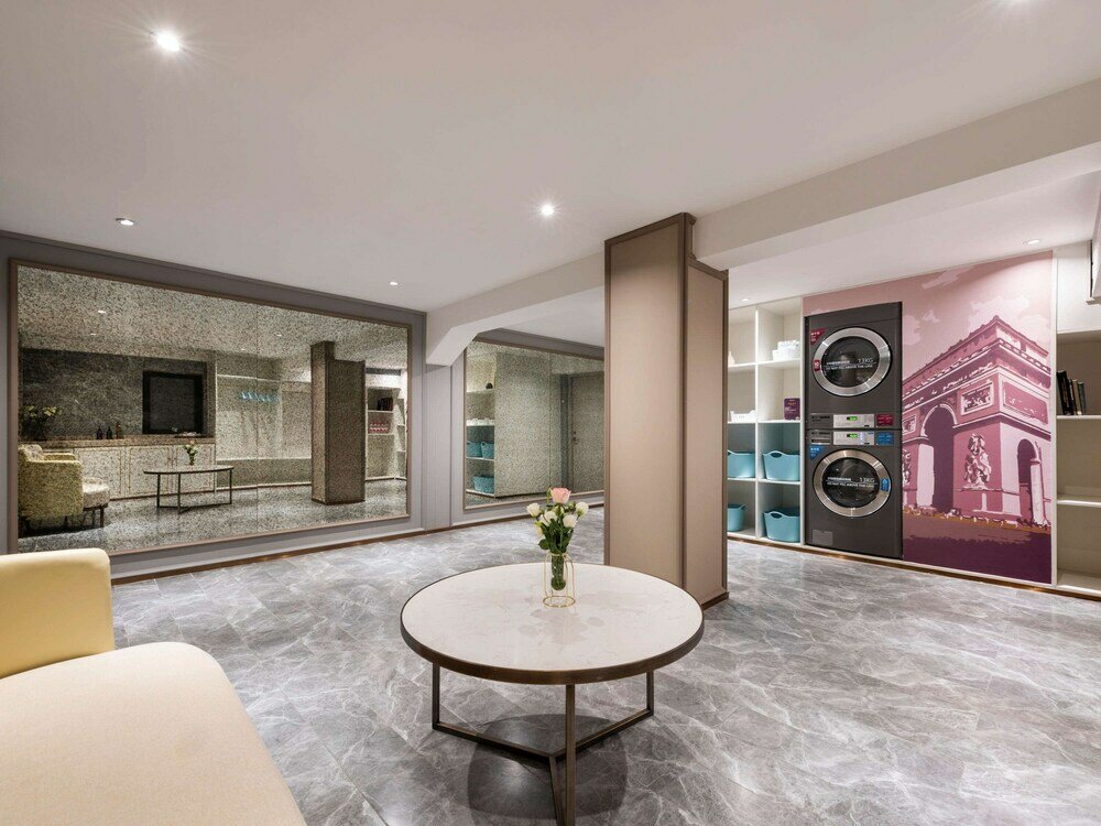 Фото Mercure Qingdao Downtown