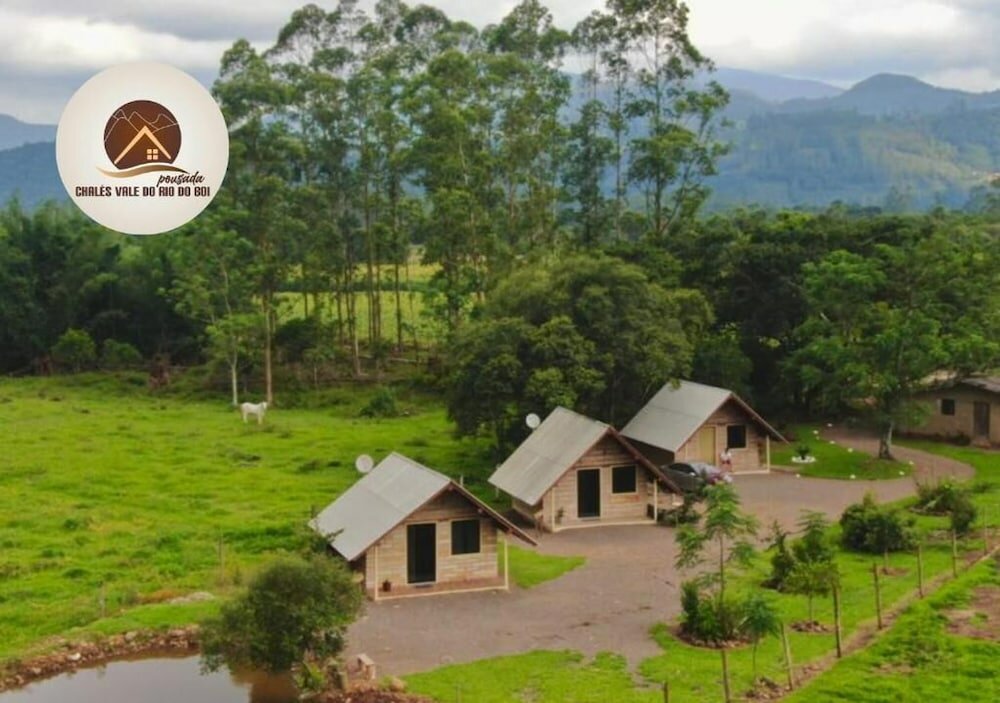 Фото Pousada Chalés Vale do Rio do Boi