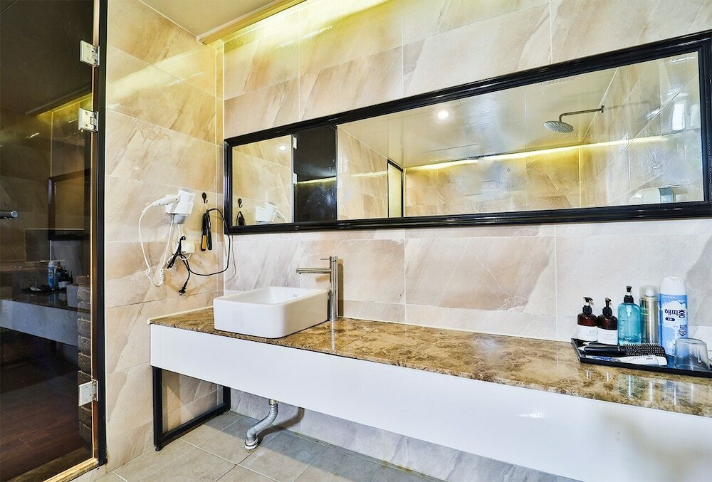 Фото 2heaven Hotel