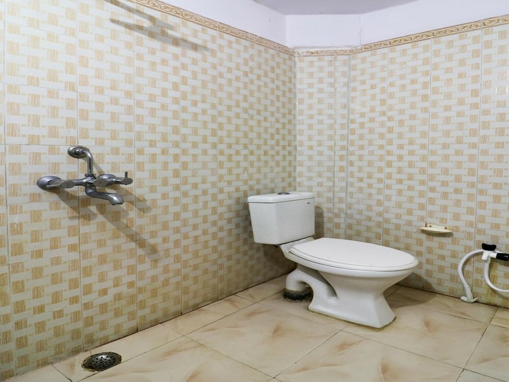 Фото Spot On 49052 Shree Chaitanya Math Teertha Bhawan