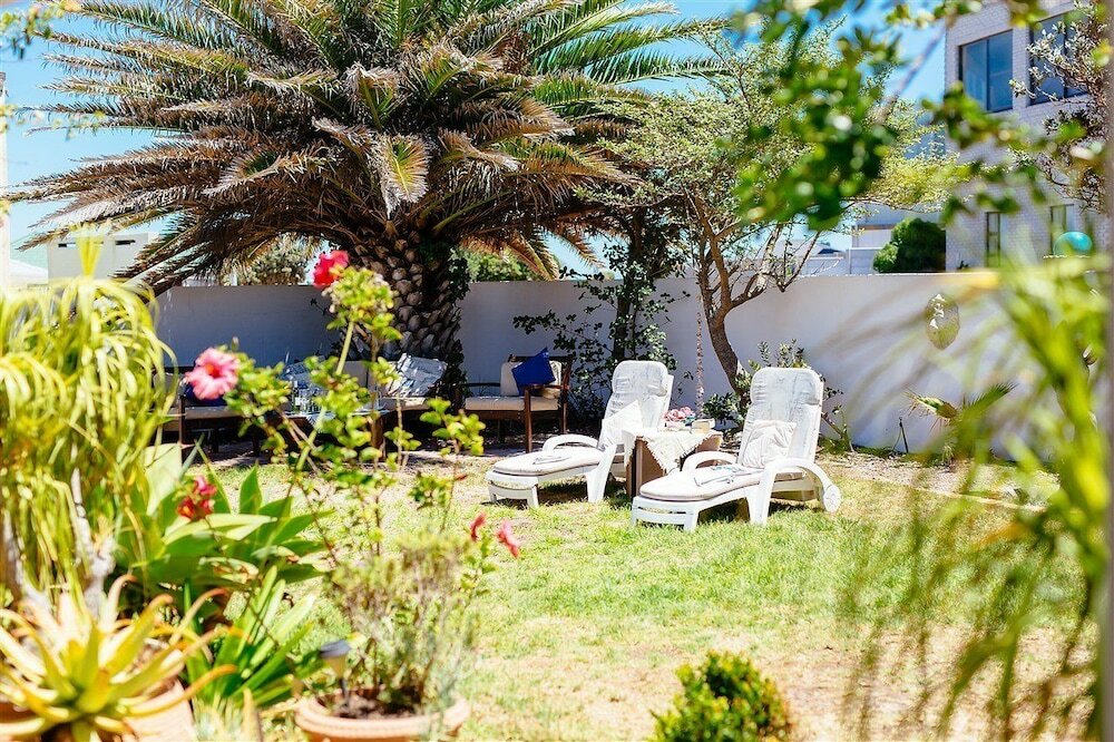 Фото Swept Away Guest House