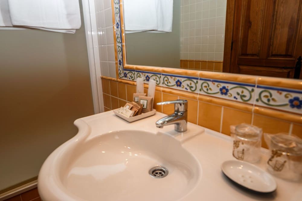 Фото Hotel Rural Andrín