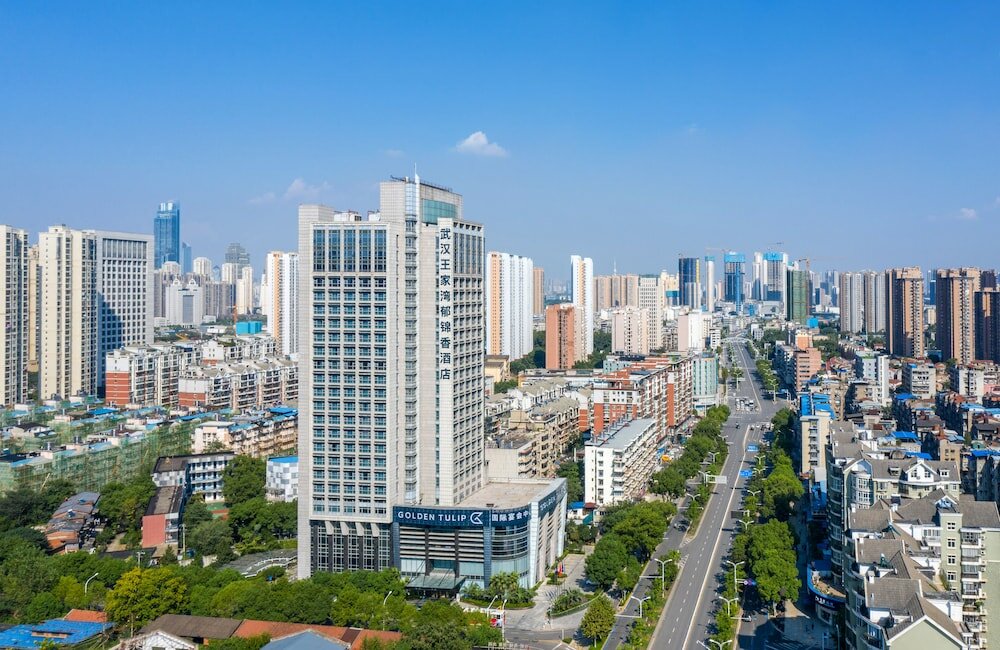 Фото Golden Tulip Wuhan Wangjiawan