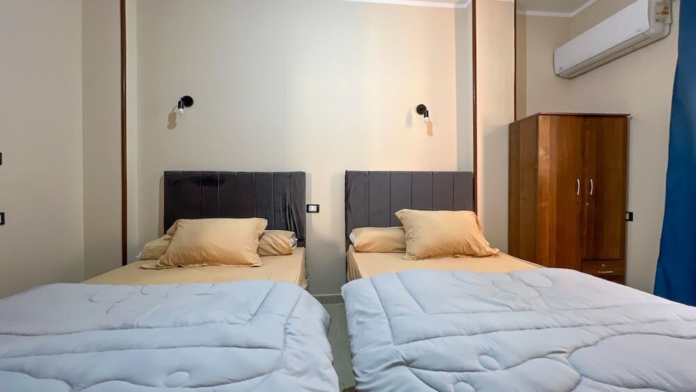 Фото Pyramids Road Guest House