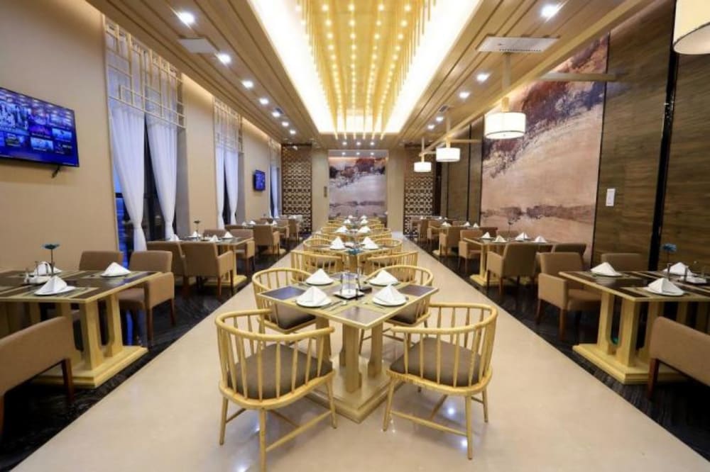 Фото Changsha Hualiang Huatian Holiday Hotel