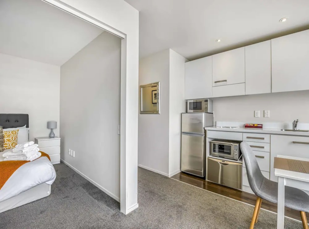 Фото Tidy Apartment With Balcony